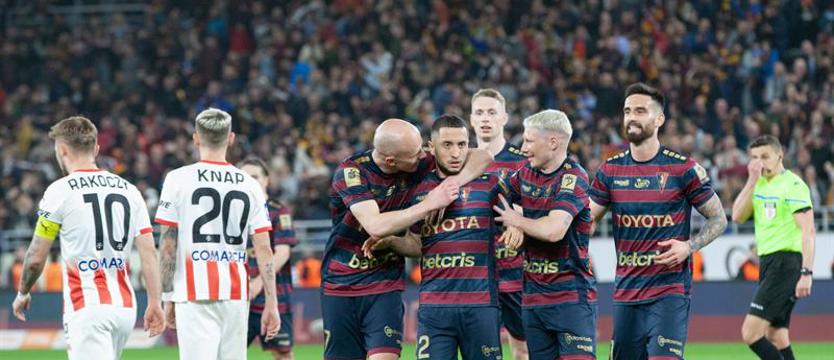 Piłka nożna. Pogoń chce przybić piątkę Cracovii