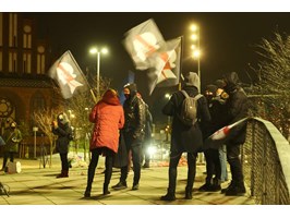 Demonstracja na placu Solidarności w Szczecinie