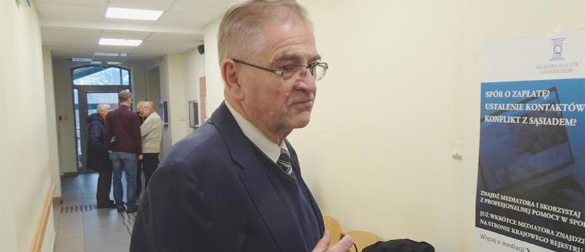 „Piechotą po stoczni”. Historia budowy holdingu i jego upadku