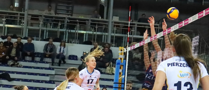 Siatkówka. Policzanki urwały seta faworytkom