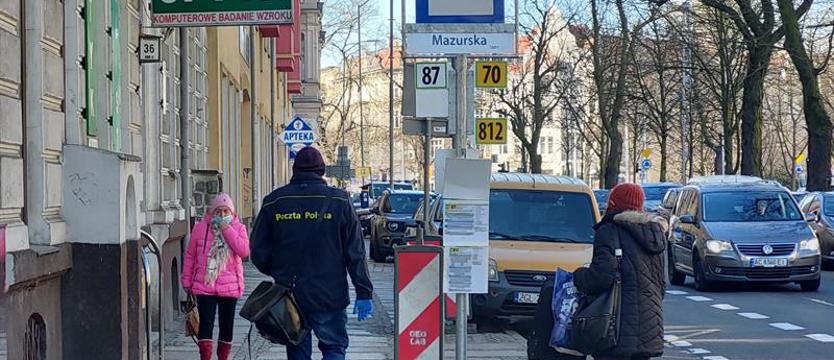 Pracy pod dostatkiem. Potrzebuje głównie transport, logistyka i produkcja