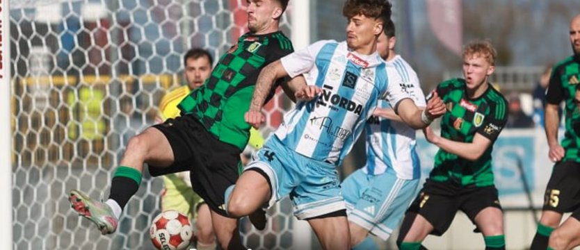 Piłka Nożna. Szczęśliwy remis. Stal za twarda dla Świtu