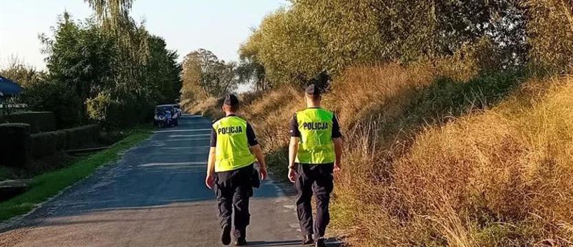 Zakaz poruszania się po wałach i pierwsze mandaty