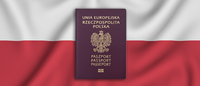 Prokuratura pozbawia M. Romanowskiego polskiego paszportu; to samo czeka Z. Ziobrę