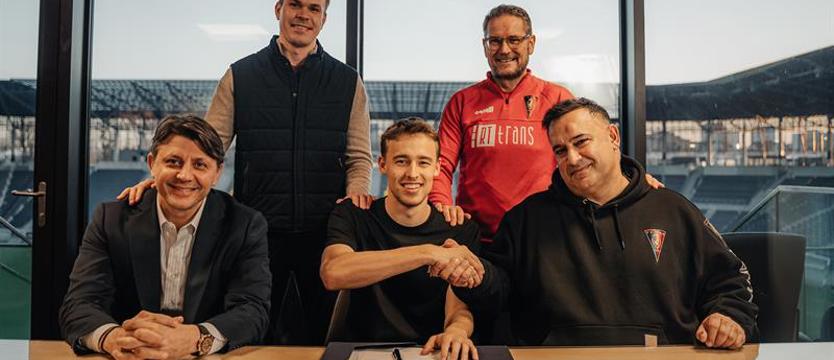 Piłka nożna. Mads Agger piłkarzem Pogoni!