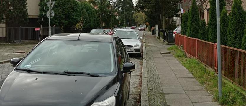 Jazda pod prąd ul. Jacka Soplicy w Szczecinie