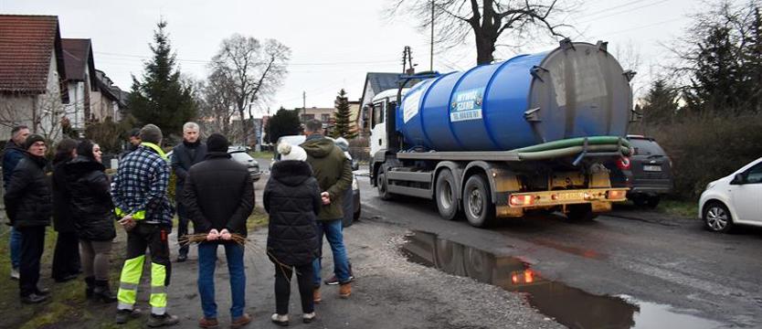 Chcą zakazu wjazdu dla ciężarówek