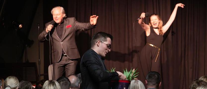 „Hipnoza” w Teatrze Kameralnym. Docierając do wnętrza kobiecej psychiki