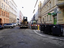 Ulica Małkowskiego w przeciwnych kierunkach