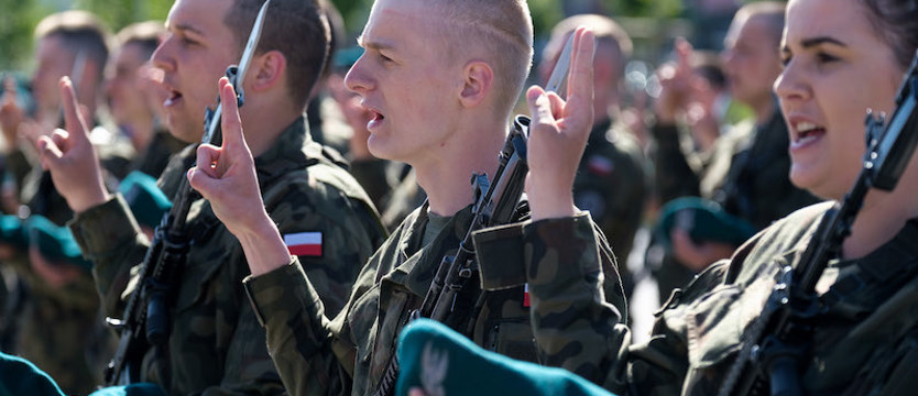 Przysięga ochotników i szkolenie wojskowe