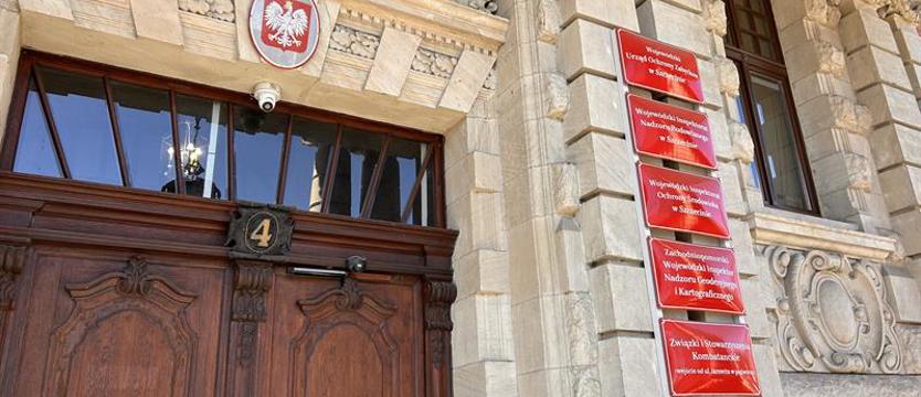Wolne za świąteczną sobotę. Piątek bez części urzędów w Szczecinie
