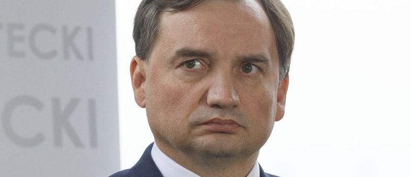 Komisja za uchyleniem immunitetu Zbigniewowi Ziobrze oraz za zgodą na jego zatrzymanie i aresztowanie