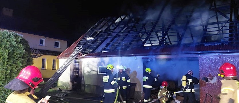Pożar w Wiechowie. Płonął budynek gospodarczy