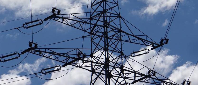 Sejm uchwalił ustawę o bonie ciepłowniczym i zamrożeniu cen prądu do końca roku