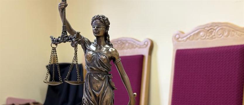 Czy potrzebna jest zmiana konstytucji?