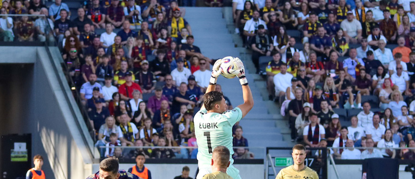 Piłka nożna. Pogoń w totalnej rozsypce...