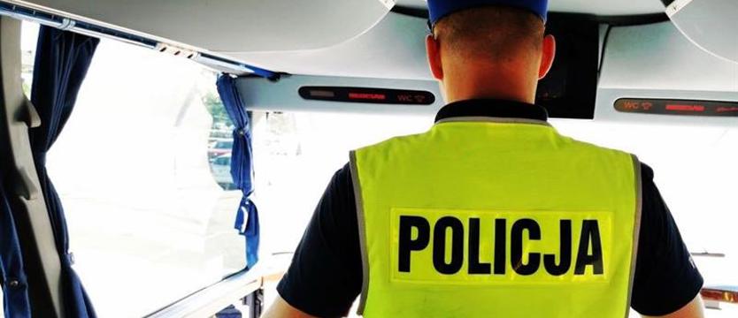 Bezpieczny autobus na wakacje