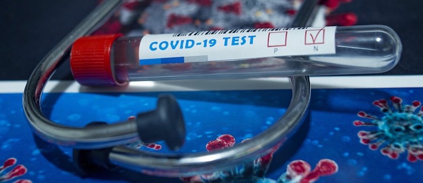 W kraju przybywa zakażonych COVID-19. Zmarło już prawie 100 tysięcy osób