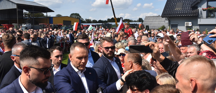 Prezydent RP z wizytą w Krąpieli pod Stargardem. Podpisał projekt ustawy dla rolników