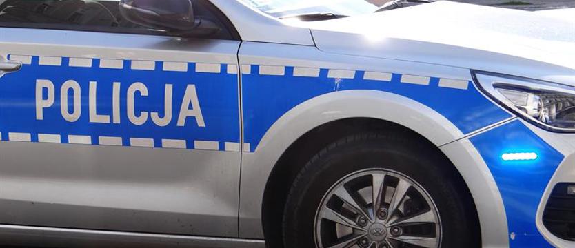 Zamienił się miejscami z niewidzialnym kolegą