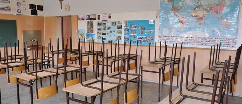 Koronawirus zaatakował szkoły. Hybrydowa nauka w kilku placówkach w Szczecinie i regionie