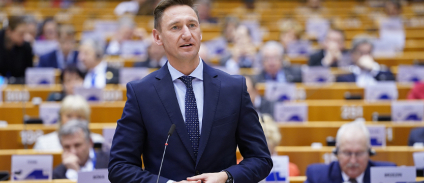Geblewicz: samorządy muszą być włączone w proces decyzyjny dotyczący zwalczania terroryzmu