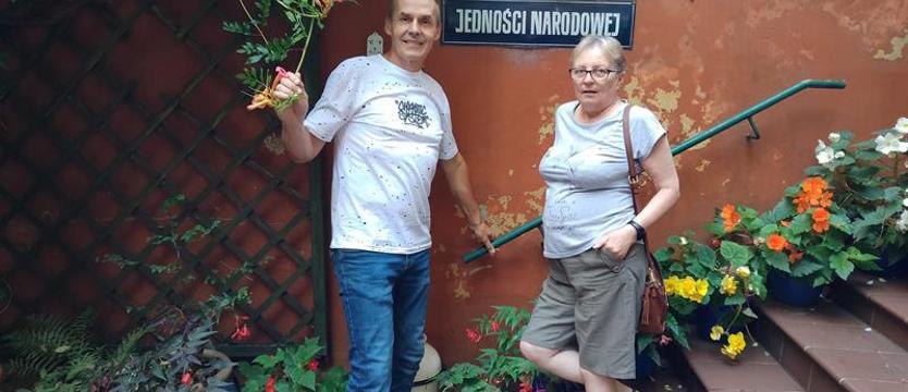 Cały Szczecin w kwiatach. Antyczny urok podwórka