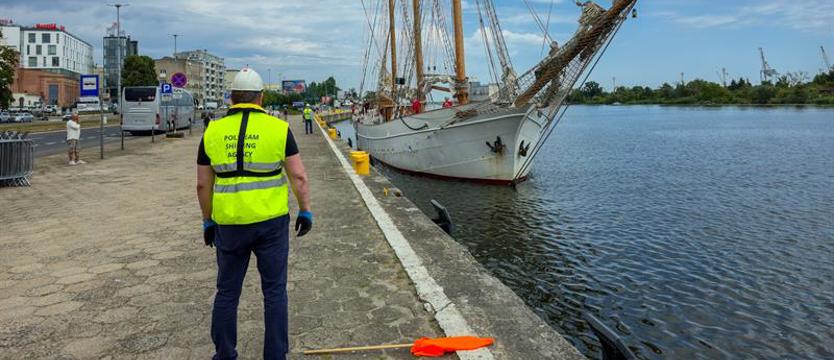 Wstrzymana żegluga na miejskim odcinku Odry. Zbliżają się Żagle 2025