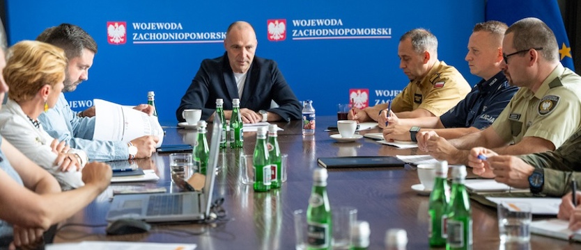 Śnięte ryby w Odrze. Wojewoda zwołuje zespół zarządzania kryzysowego