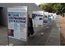 Miejsca i ludzie. Ciekawa wystawa na placu Solidarności w Szczecinie