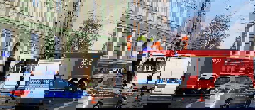 Tramwaj wykoleił się i wjechał w budynek przy ul. Parkowej