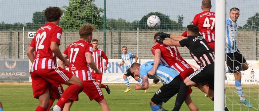 Piłka nożna. Świt blady w końcówce sezonu...