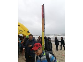 Kto pobije rekord 332 cm w usypywaniu wieży z piasku?