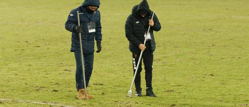 Piłka nożna. Trawa rodem z Włoch na stadionie Pogoni