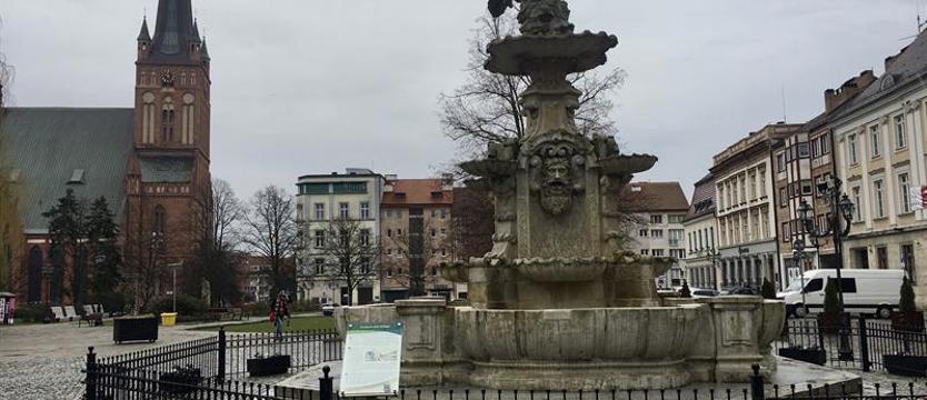 Jaki projekt dla pl. Orła Białego?