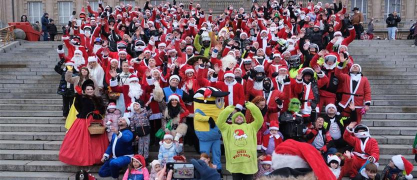 Motocyklowe świętowanie. ​MotoMikołaje przejechali przez Szczecin