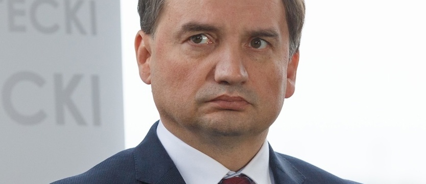 Polityk PiS odpowiada. Prok. Adamiak: Ziobro założył i kierował zorganizowaną grupą przestępczą