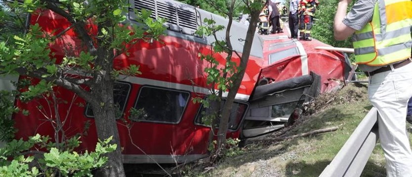 Katastrofa kolejowa w Bawarii - cztery osoby zginęły, kilkadziesiąt poważnie rannych