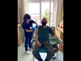 Ruszyły szczepienia żołnierzy przeciwko COVID-19