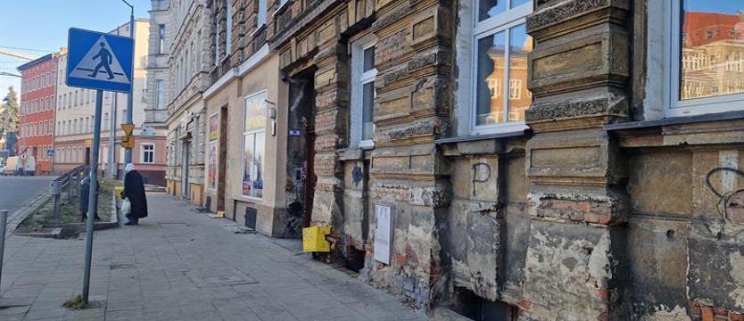 Kamienica na Grabowie od lat czeka na remont