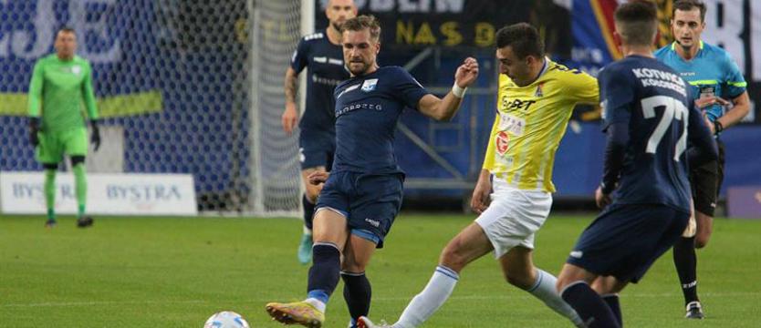 Piłka nożna. I liga na kursie wzmacnianej Kotwicy