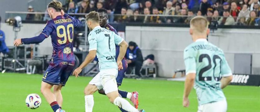 Piłka nożna. W poniedziałek Pogoń gra z Piastem