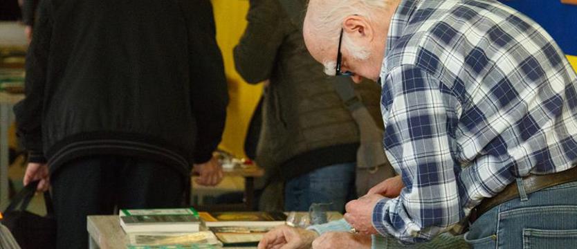 Niedzielna giełda kolekcjonerów - skup, wycena, sprzedaż