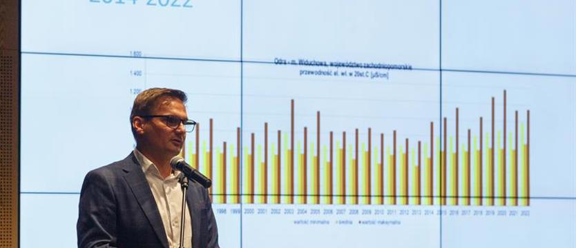 Nie jest dobrze z Odrą. Rok temu z rzeki wyławiano setki ton śniętych ryb