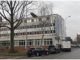 Wichura uszkodziła dach budynku przy ul. Hryniewieckiego