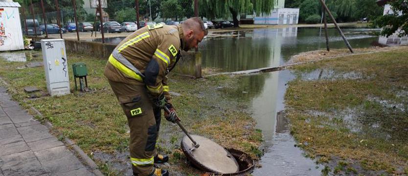 Służby i spółki raportują radnym. Na zalania nadal (nie)gotowi
