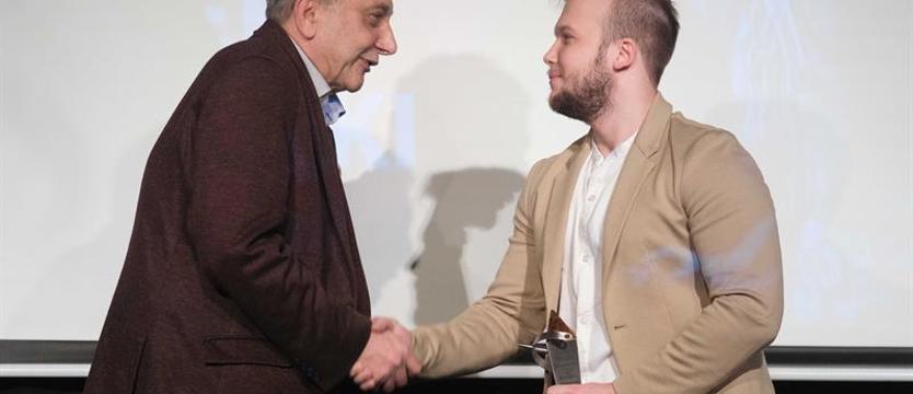 Konkurs teatralny Bursztynowy Pierścień. Teatr jest lustrem dla widza