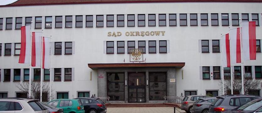 Była prezes sądu w Koszalinie miała schować flagę unijną. Jest reakcja kolegium