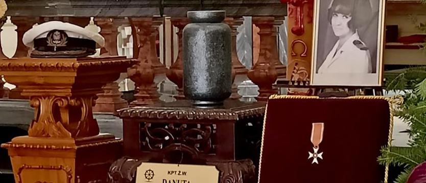 Pogrzeb Danuty Kobylińskiej-Walas. Pożegnali pierwszą kapitan żeglugi wielkiej
