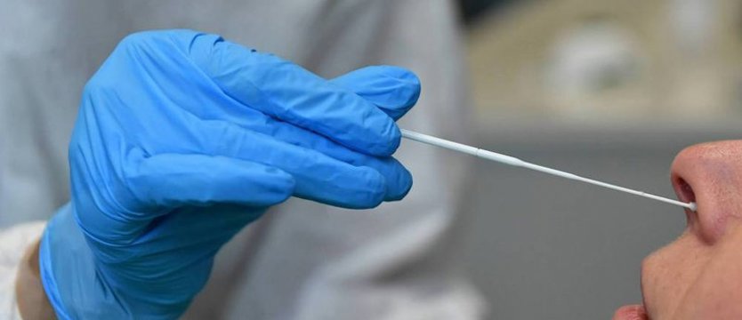 Epidemiolog: Można powiedzieć, że to już nie jest COVID-19, a COVID-22